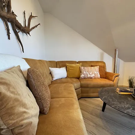 Birkenhof App 09, Schmugglerblick *