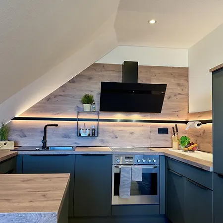 Birkenhof App 09, Schmugglerblick